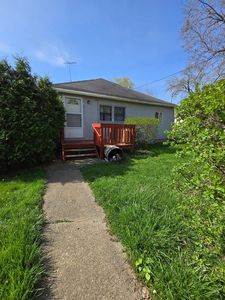 2194 E Scottwood Ave, Burton, MI, 48529