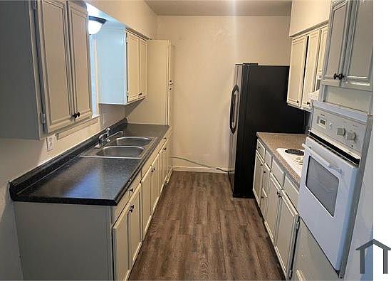 1st image of 6433 La Grange Dr