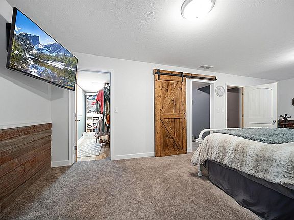 3rd image of 4111 Bel Air Dr