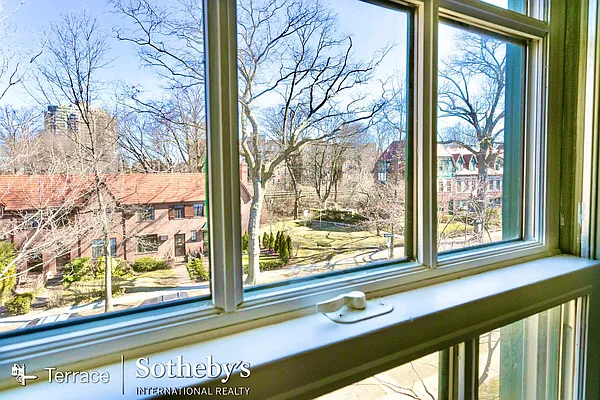 Rented by Terrace Sotheby's International Realty | media 35