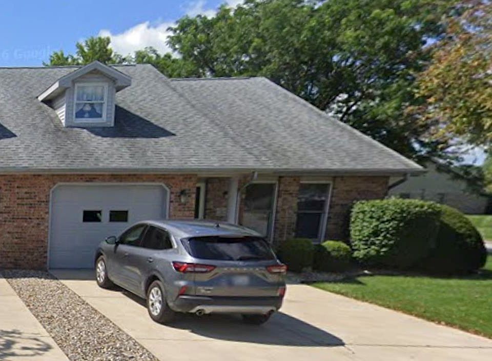 1st image of 3154 S Villas Dr