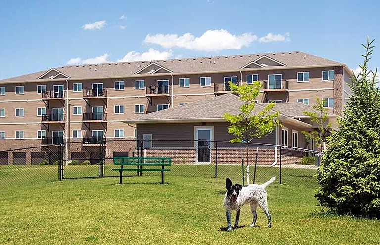 Walnut Lake Apartments — Photo 24