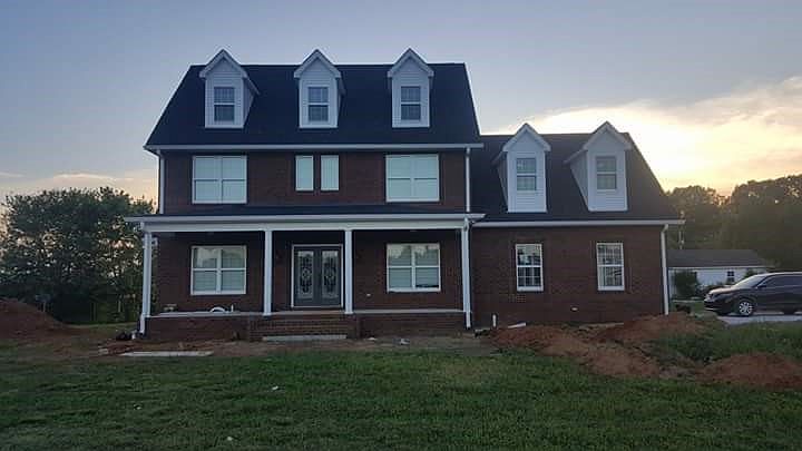 1st image of 125 Parks Ln