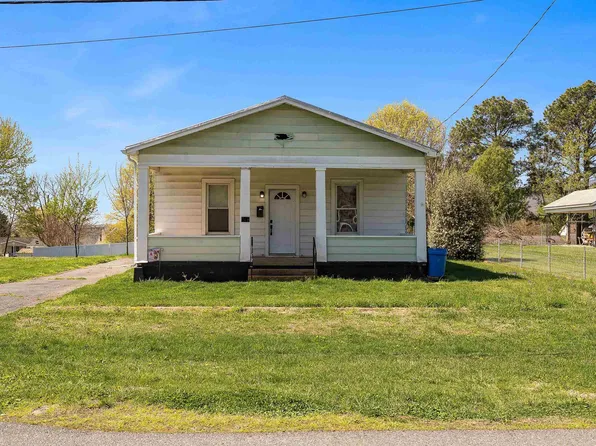 505 8th St, Shenandoah, VA 22849