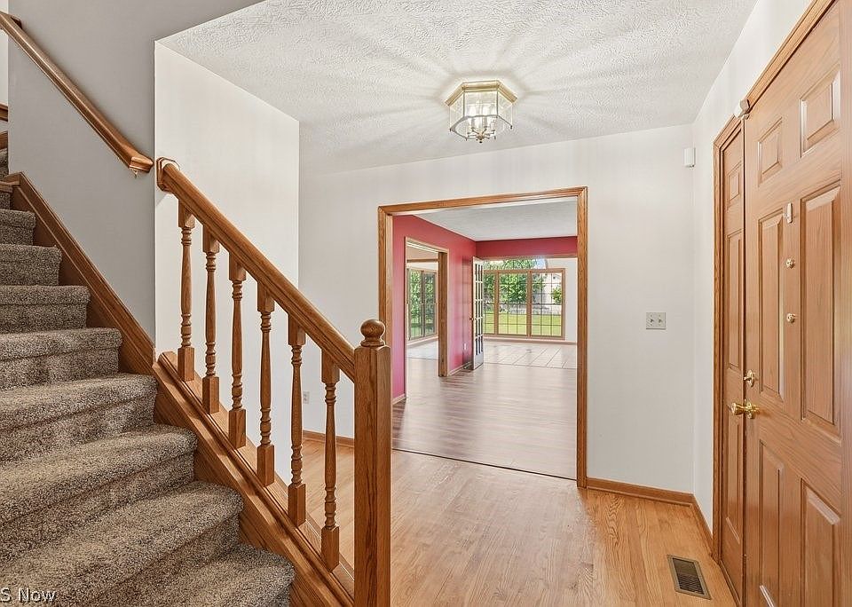 2285 Thoroughbred Dr, Wadsworth, OH 44281 | MLS #5217956 | Zillow