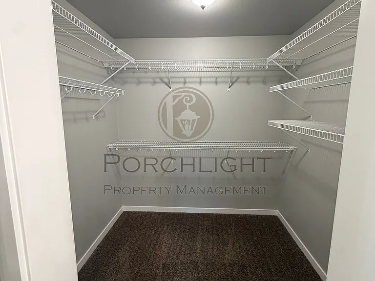2102 Snowbush St — Photo 13