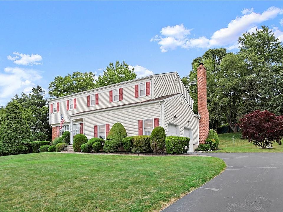 1st image of 6 Cherry Hill Circle