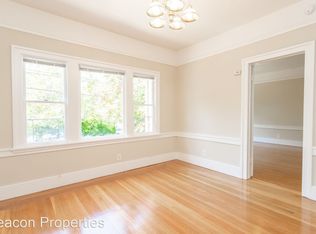 718 Walker Ave, Oakland, CA 94610