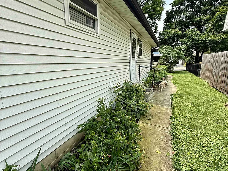 6031 Carrollton Ave — Photo 33