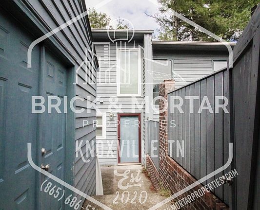 3rd image of 411 Bramblewood Ln #1