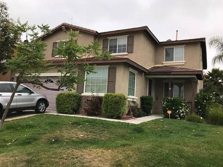 38099 Floricita St — Photo 1