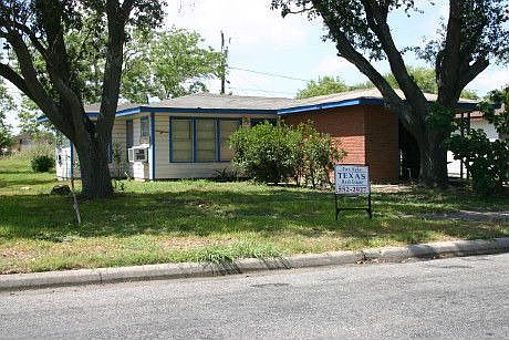 2nd image of 1916 Central Ave