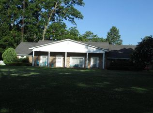204 Yolland Rd, Greenville, MS 38701