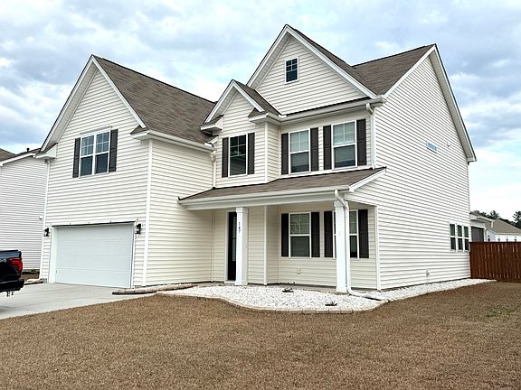 3rd image of 147 Airy Dr