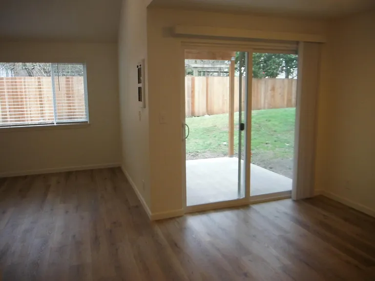 260 N Adams St #6 — Photo 2