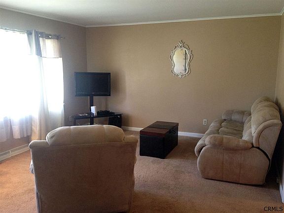 5th image of 26 Woodlawn Ave
