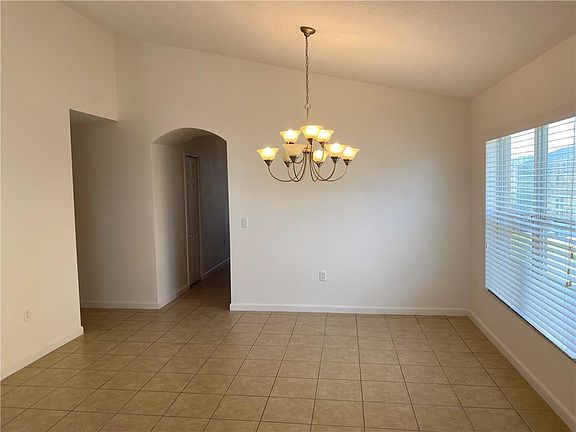 4th image of 340 Cabello Dr