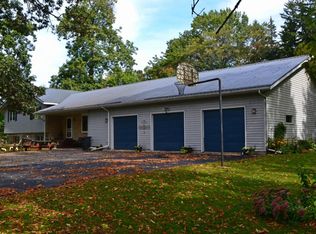 N2810 Park Rd, Markesan, WI 53946