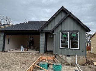 9334 Glory Ct NE, Salem, OR 97305