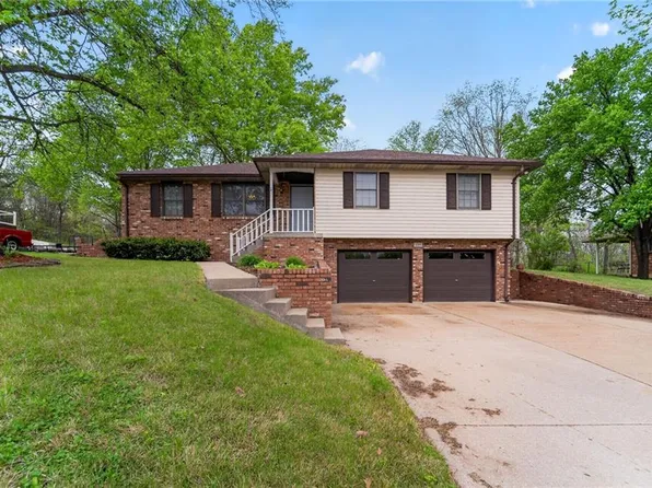 725 Shawn Dr, Jefferson City, MO 65109