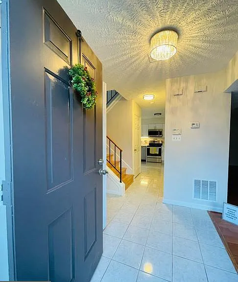 6122 Hoskins Hollow Cir #A — Photo 1