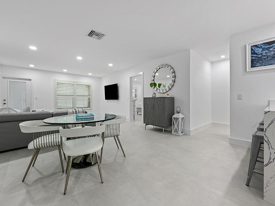 1st image of 1015 Ingraham Ave APT 4
