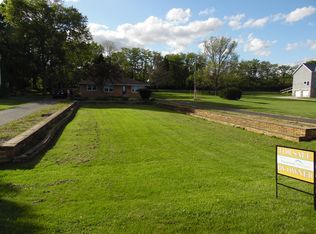 14209 N River Beach Dr, Chillicothe, IL 61523