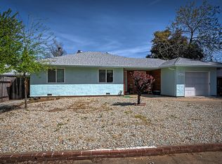 630 Orchard Estates Dr, Redding, CA 96001