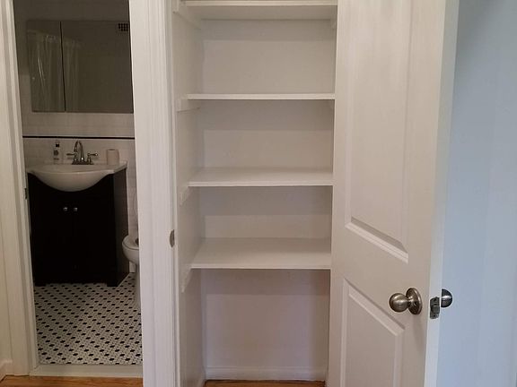 4th image of 84-39 153rd Ave Suite 3K