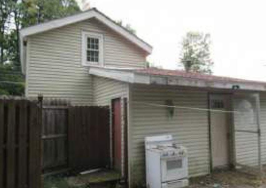 1st image of 93 Martin Brook St