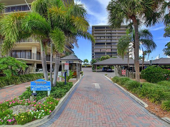 5th image of 7600 Bayshore Dr APT 1204