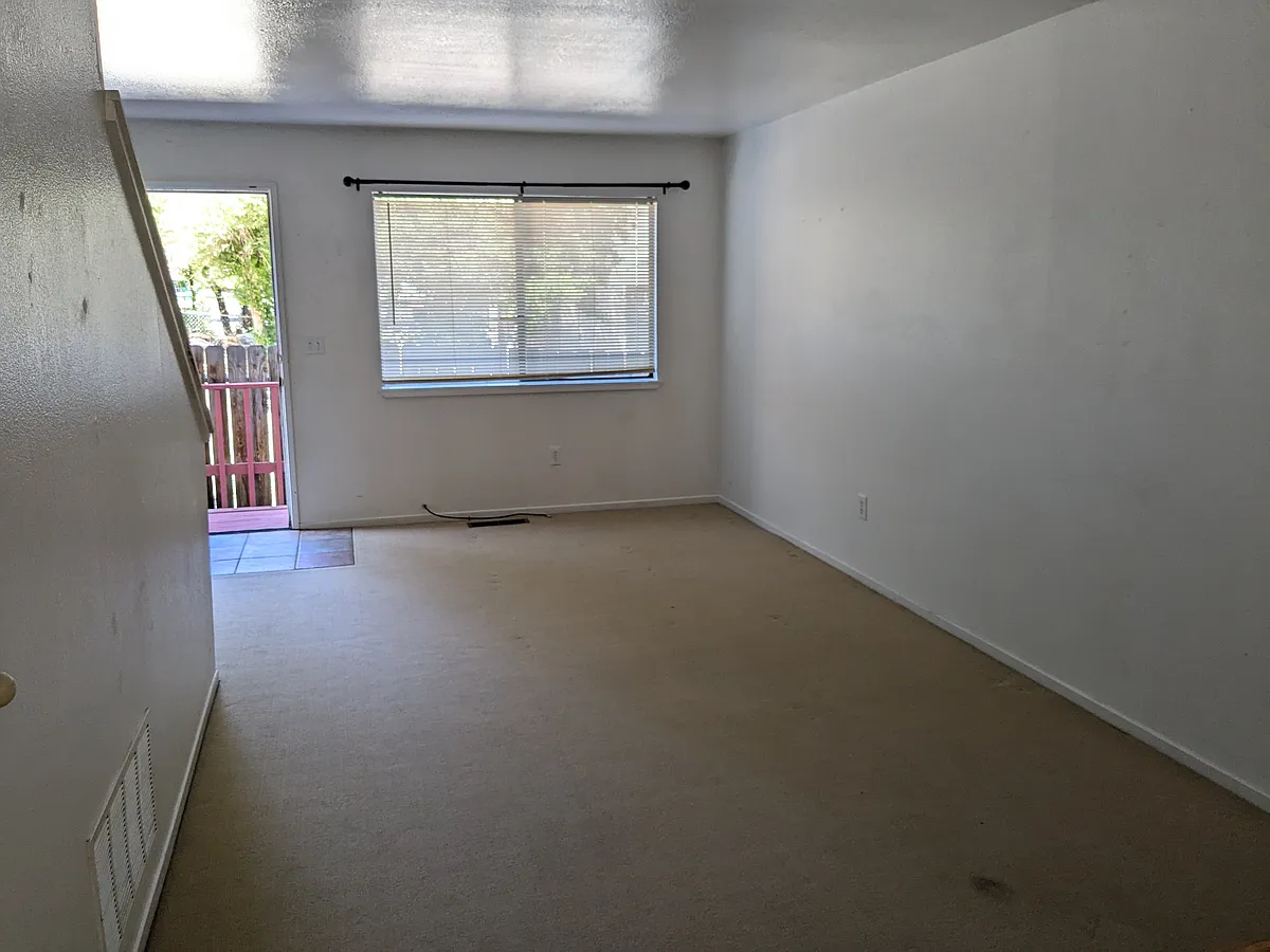 Building Photo - 1225 N Sierra St #2