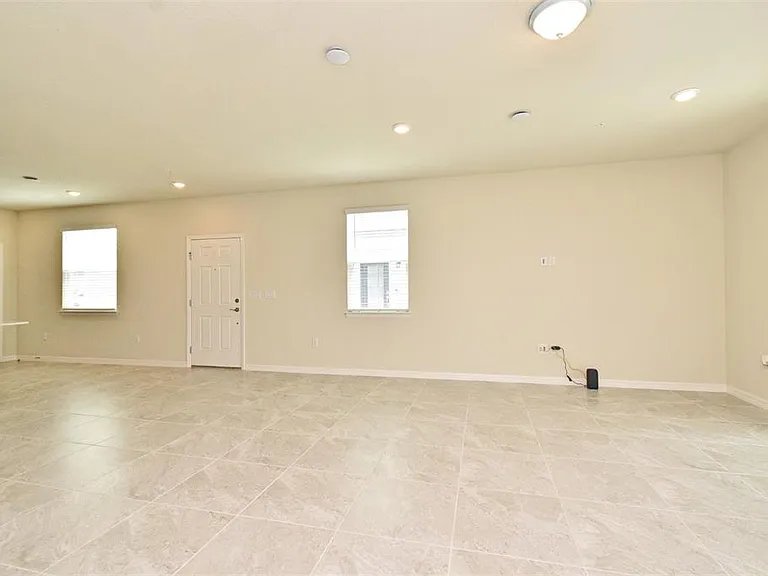 3101 Emerald Acres Ln — Photo 10