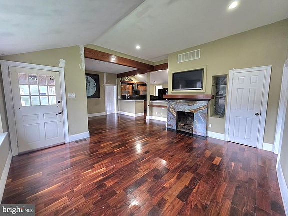 2nd image of 9527 Rising Sun Ave