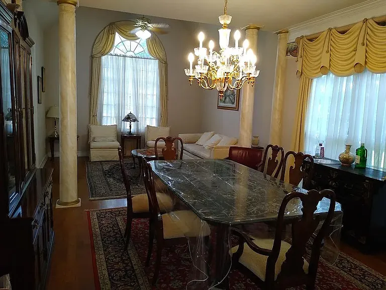 700 Noble Oak Dr — Photo 4
