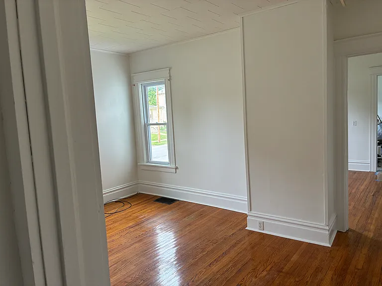 401 Seneca St #1 — Photo 5