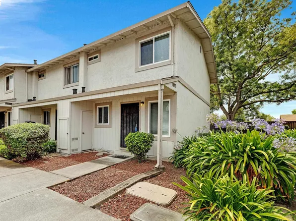 27427 Stoneridge Ct APT 7, Hayward, CA 94544