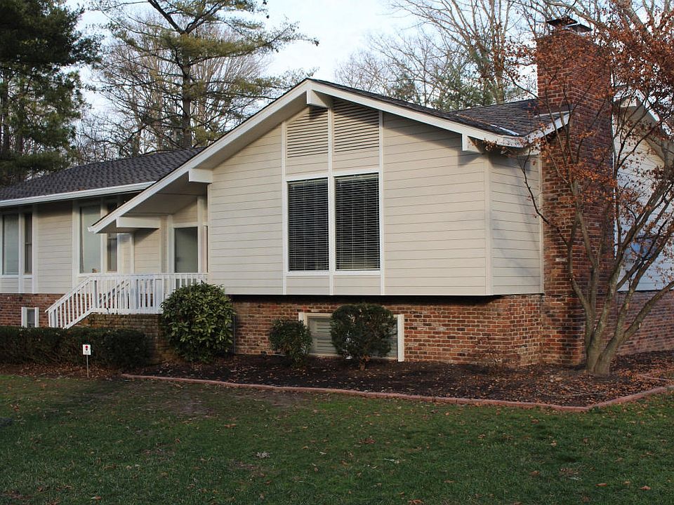 1st image of 12360 N Fox Den Dr