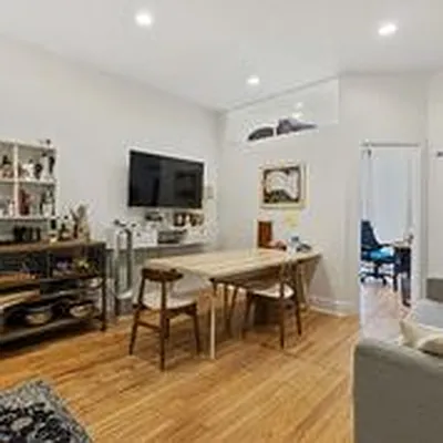 Rented by Dalan Rentals | media 18