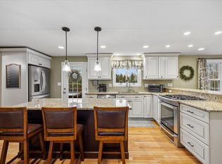 35 Jennifer Cir, Bridgewater, MA 02324