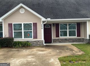 204 Joshua Cir, Brunswick, GA 31525