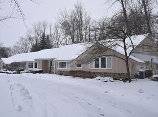 1380 E Winkler Ln, Fox Pt, WI 53217