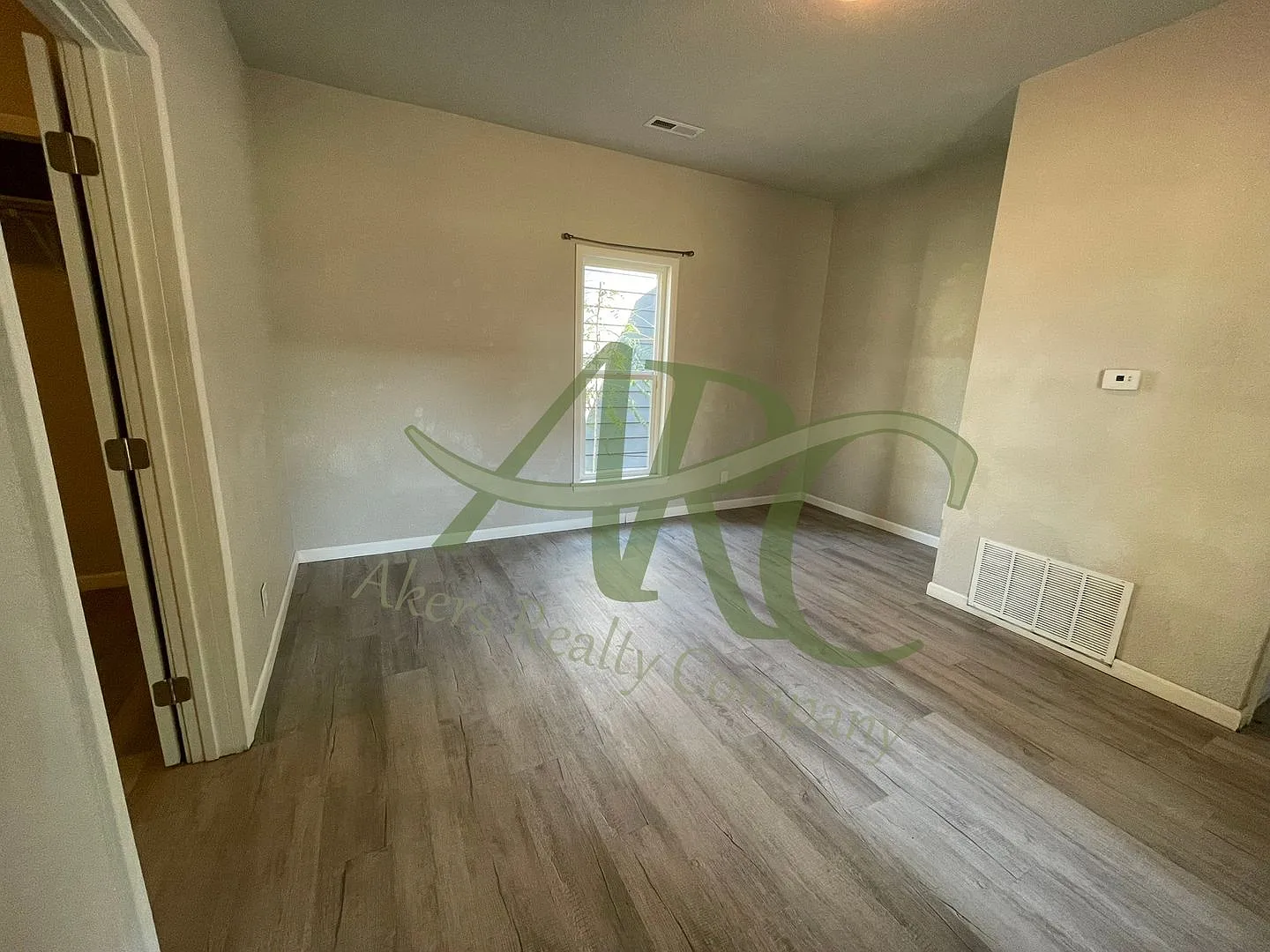 1444 Cypress St — Photo 3