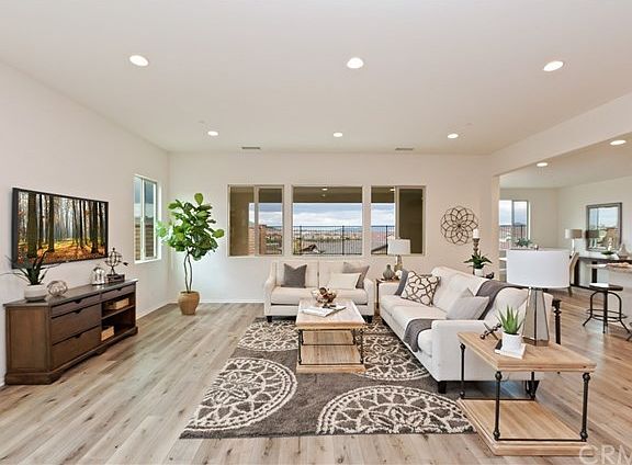 3rd image of 24328 Ponderosa Ln