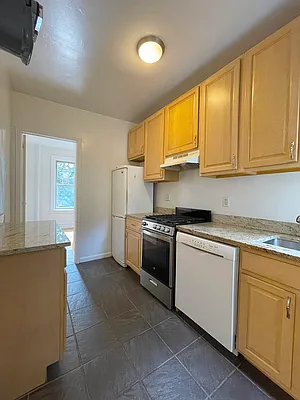 Rented by Compass | media 13