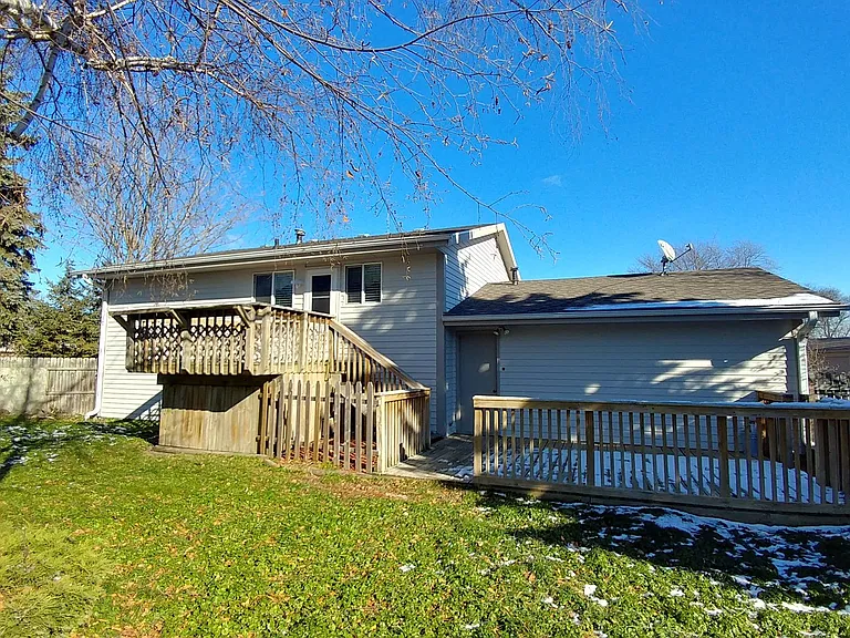1948 Menomonee Ave — Photo 28