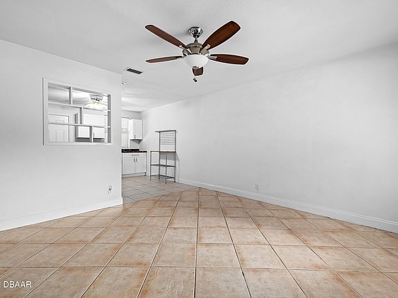 5th image of 636 S Seneca Blvd