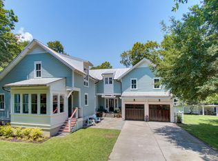55 Frogmore Rd, Mount Pleasant, SC 29464