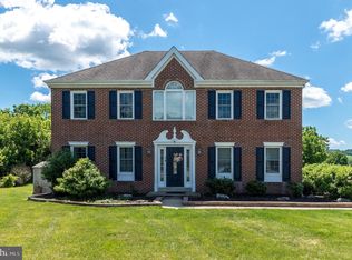 4 Magnolia Ct, Downingtown, PA 19335