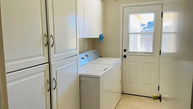 2456 Franciscan Ct — Photo 14